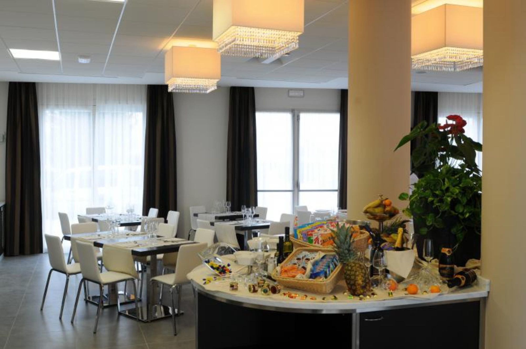 Hotel Fiera Rimini Bagian luar foto