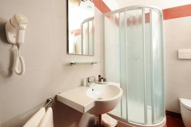 Hotel Fiera Rimini Bagian luar foto