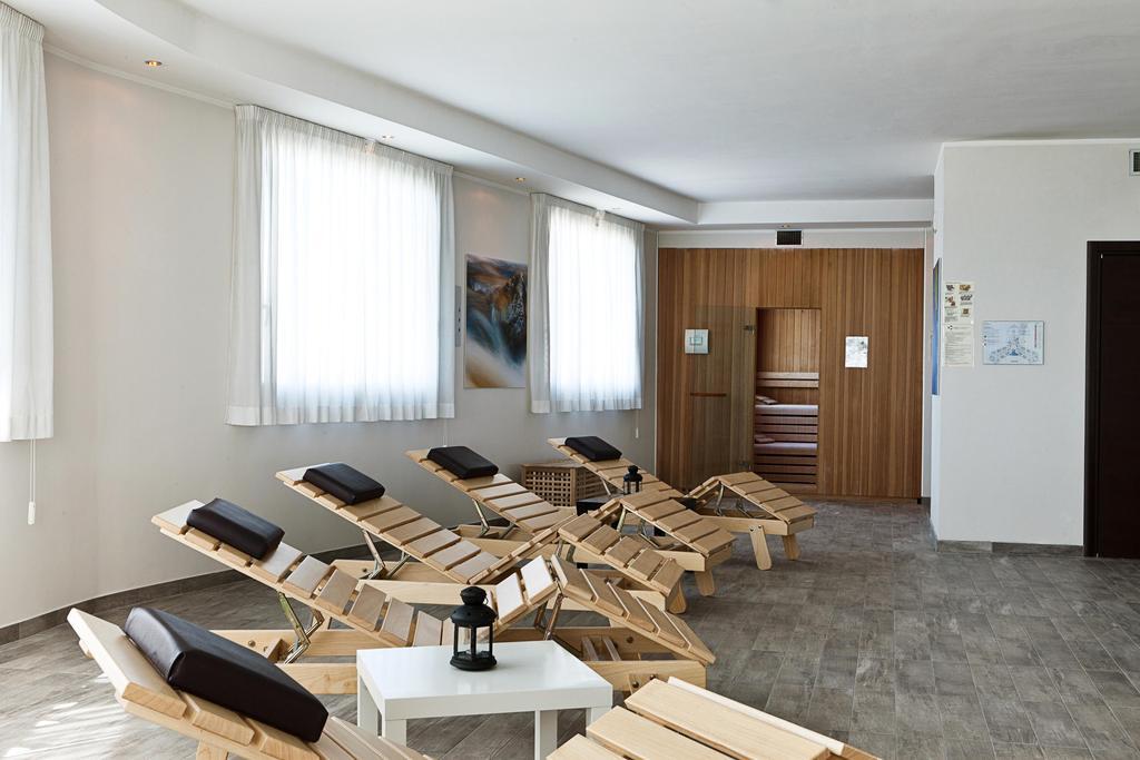 Hotel Fiera Rimini Bagian luar foto