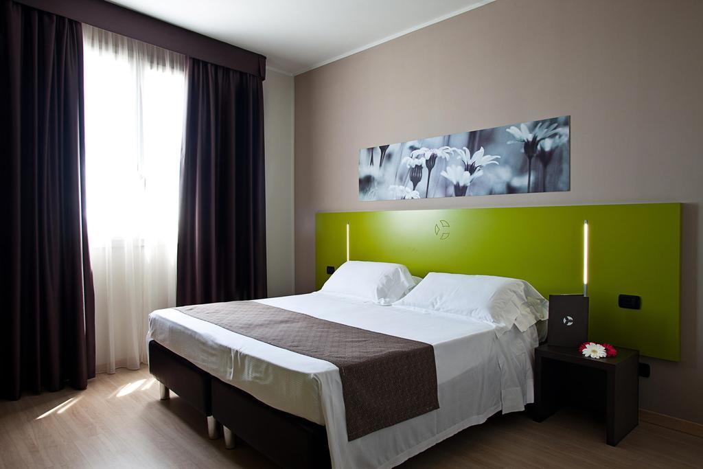 Hotel Fiera Rimini Bagian luar foto